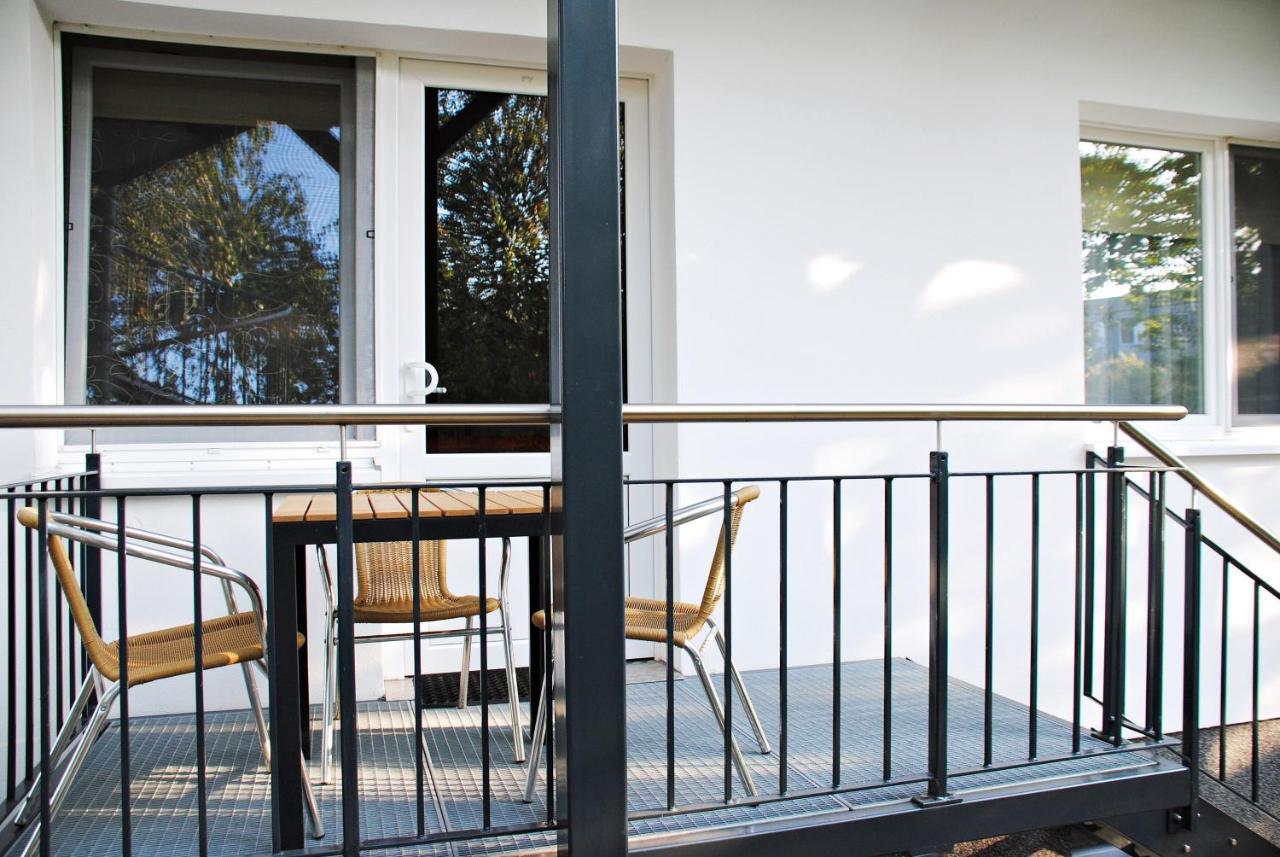 Appartementanlage-Ferienwohnungen Weisse Moewe Sassnitz Exterior foto